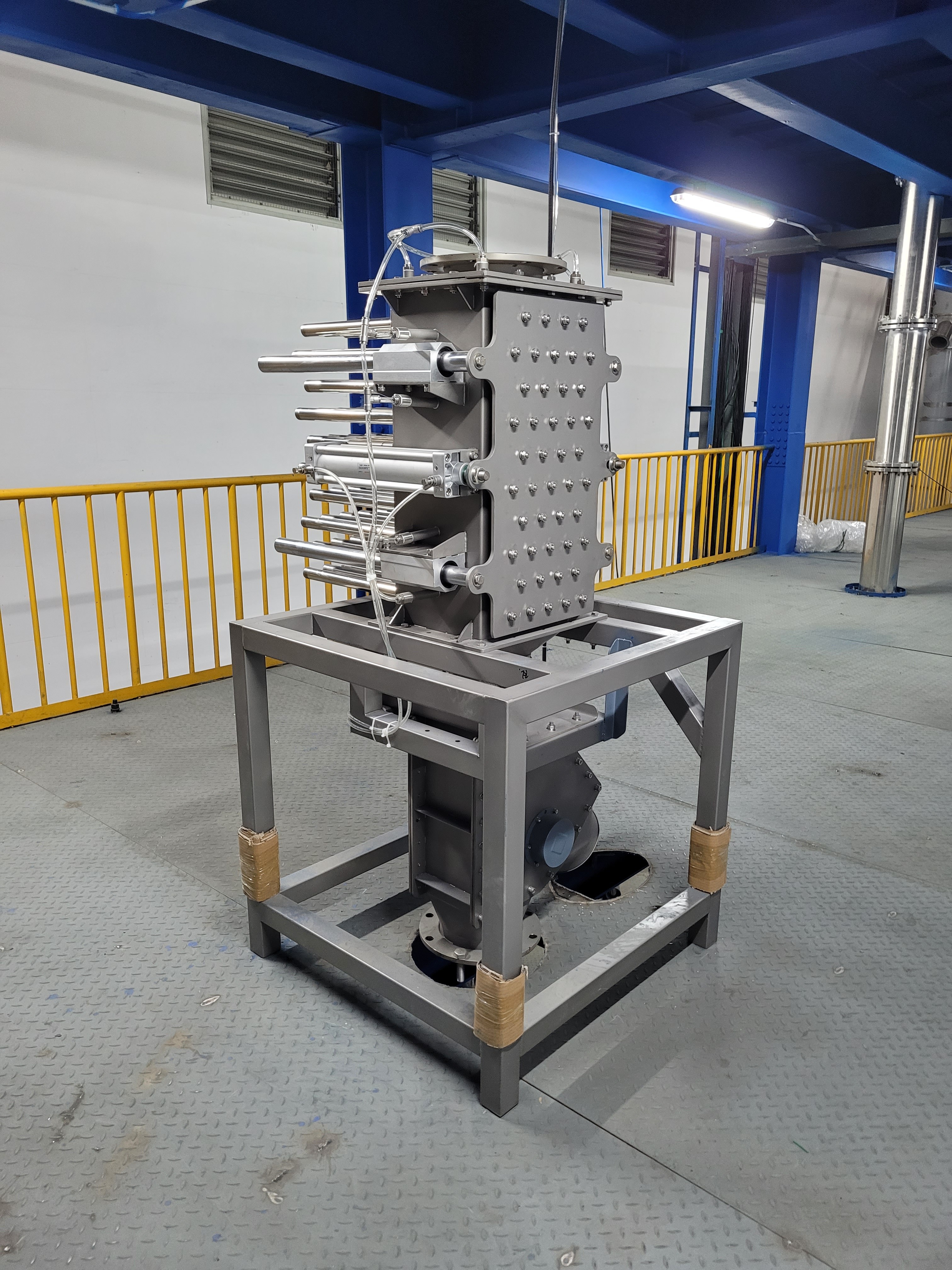 Опасность примесей железа при производстве порошка чили и ключевая роль магнитных сепараторов